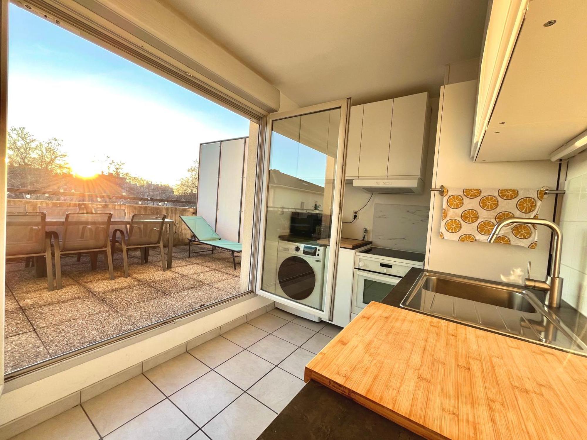 Bngo I Immense Rooftop Lyon I 2 Chambres, 4 Places Parkings, 2 Immenses Terrasses, 8 Personnes Екстериор снимка